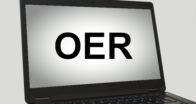 Buchstaben OER auf Laptop-Bildschirm